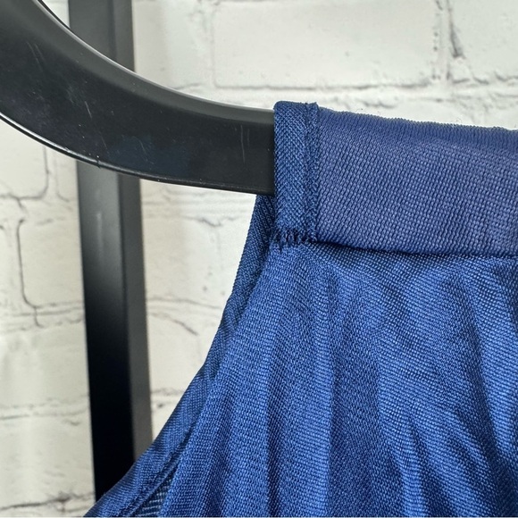 Vanity Fair Navy Coloratura Nightgown Size Medium - Picture 8 of 8